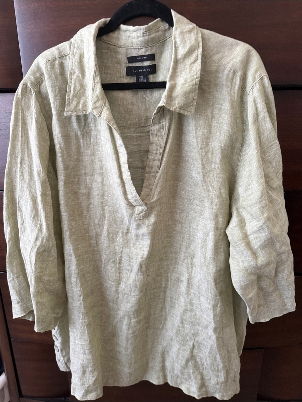 Tahari Light Sage Linen Split V-Neck Tunic